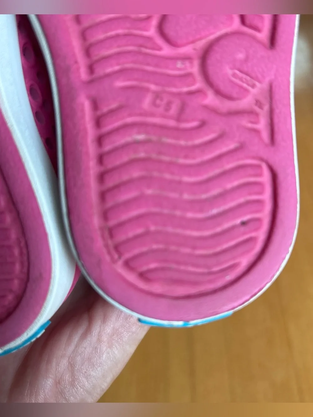Native Jefferson Slip On Sneakers Shoes Pink White Toddler Girls Size 5 Washable